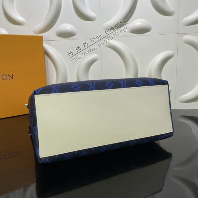 LOUIS VUITTON專櫃新款包包 路易威登Carry It手袋 LV男士老花字體絲印tote托特包 M46112  ydh4152